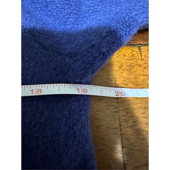 NWT Cable & Gauge Blue Sweater Size Large - Picture 5 of 6